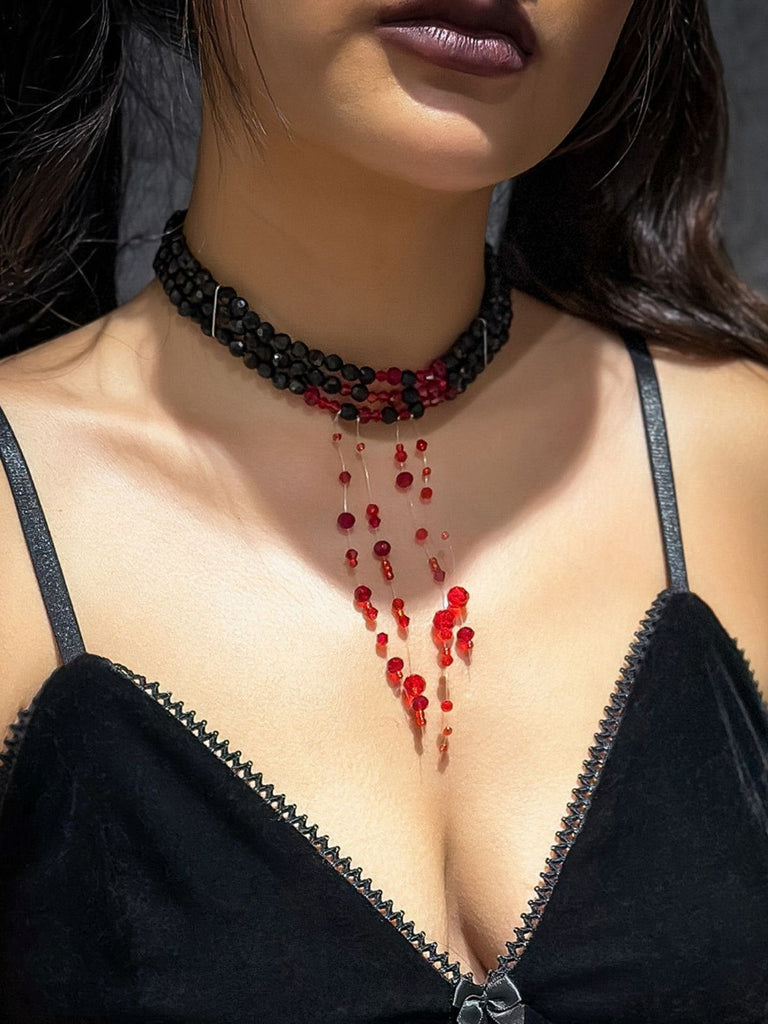 Collana gotico con ciondolo a goccia di sangue con perline