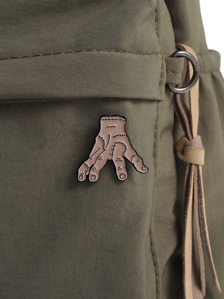 Accessori Beige Stitched Zombie Hand di Halloween Spilla 2