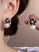 Orecchini Oro Floreali a Bottone con Perle e Strass 3