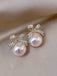 Orecchini a Bottone Bianchi con Fiocco e Perle Artificiali e Strass