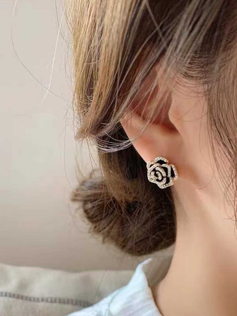 Orecchino floreale vintage con diamanti