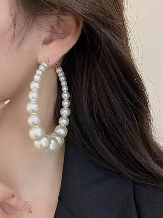 Orecchini vintage a cerchio grande con perle