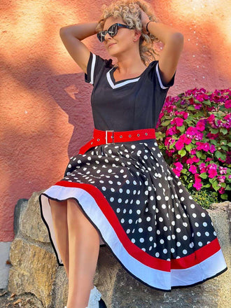 Abito patchwork con cintura a pois anni '50