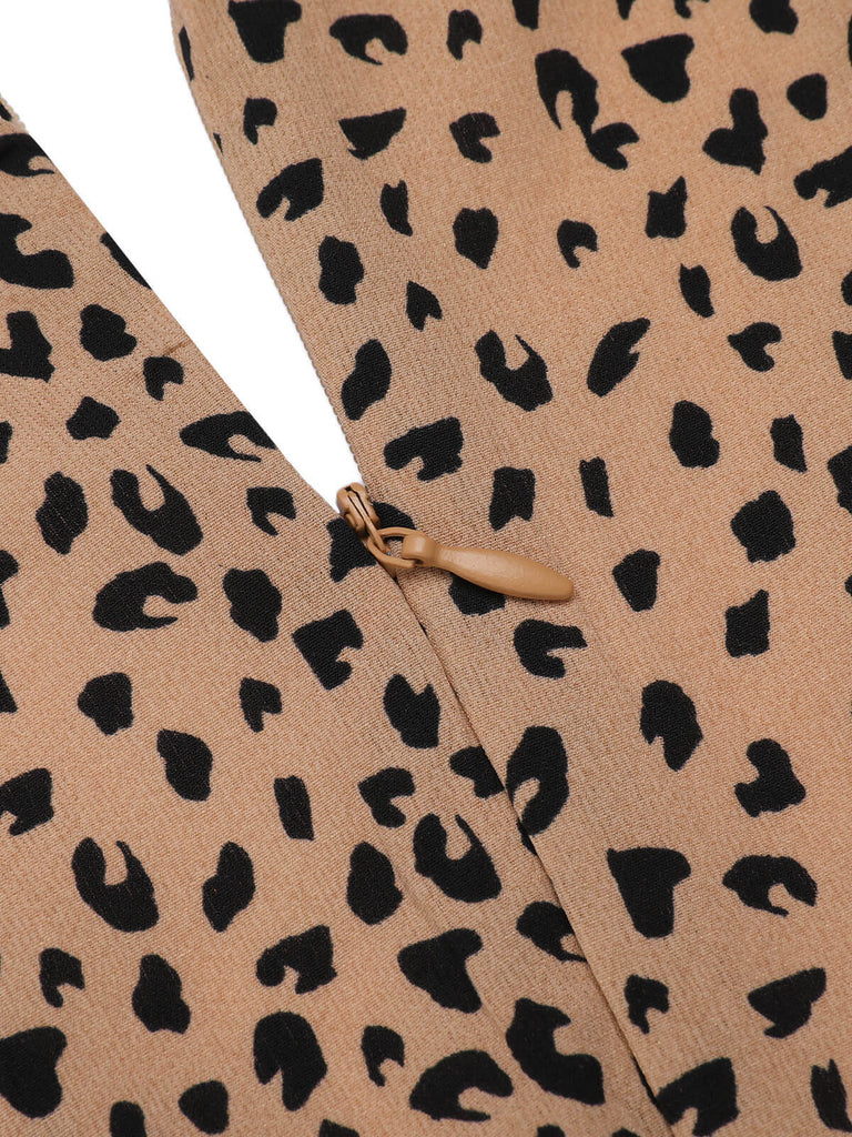 Tuta corta scollo a V maniche a sbuffo stampa leopardo anni '30
