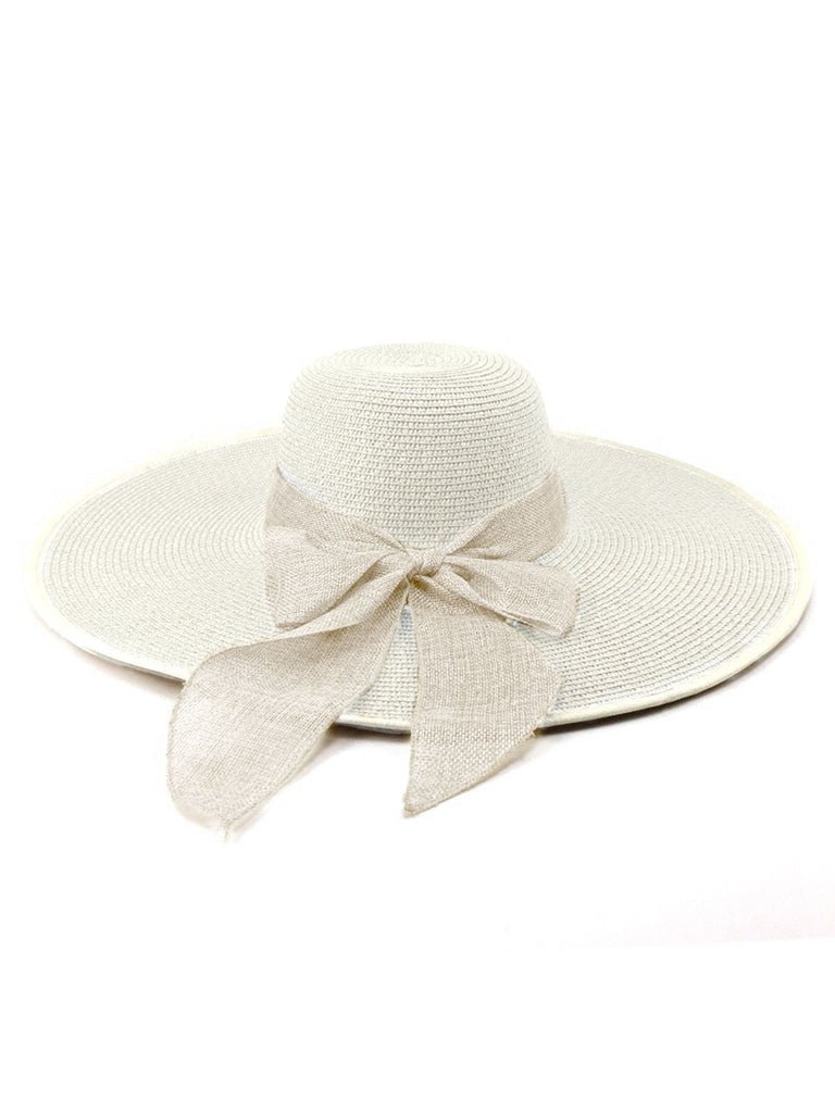 Cappello da sole in rafia a tesa larga con nastro