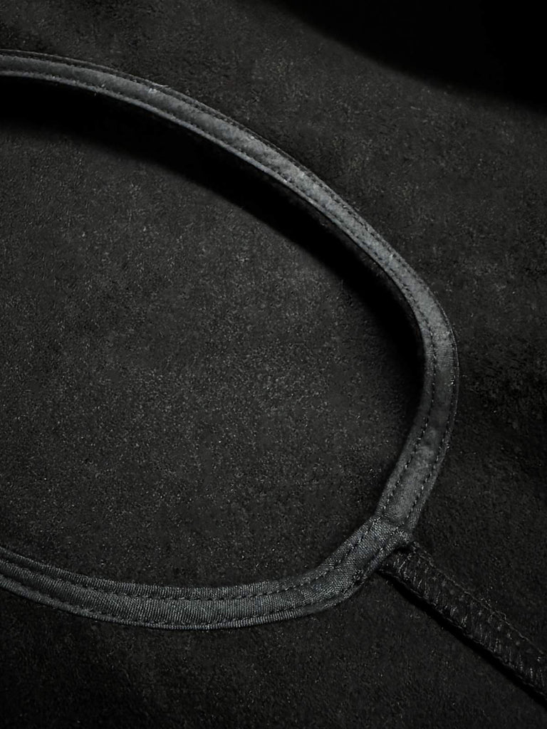 Mantello a gatto con cappuccio in pizzo e peluche nero anni '60