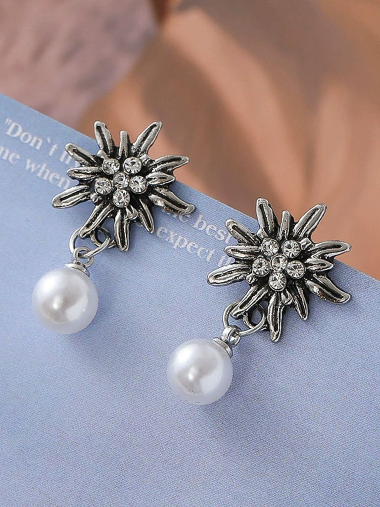 Orecchini Bianco Vintage Edelweiss Flower con Perle con Strass Pendenti