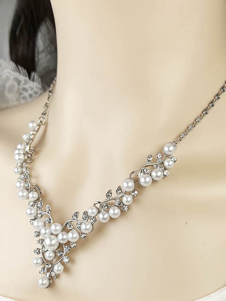 Set di collana e orecchini con foglie di perle bianche e strass