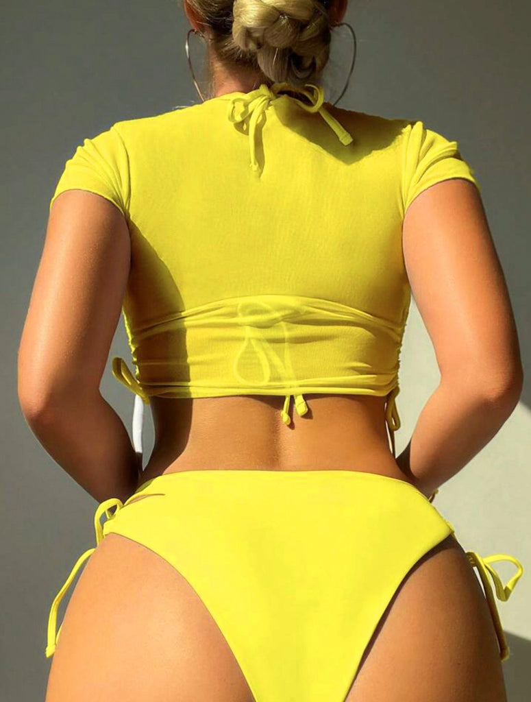 Set bikini con coulisse e top spiaggia tropicale bianco anni '60