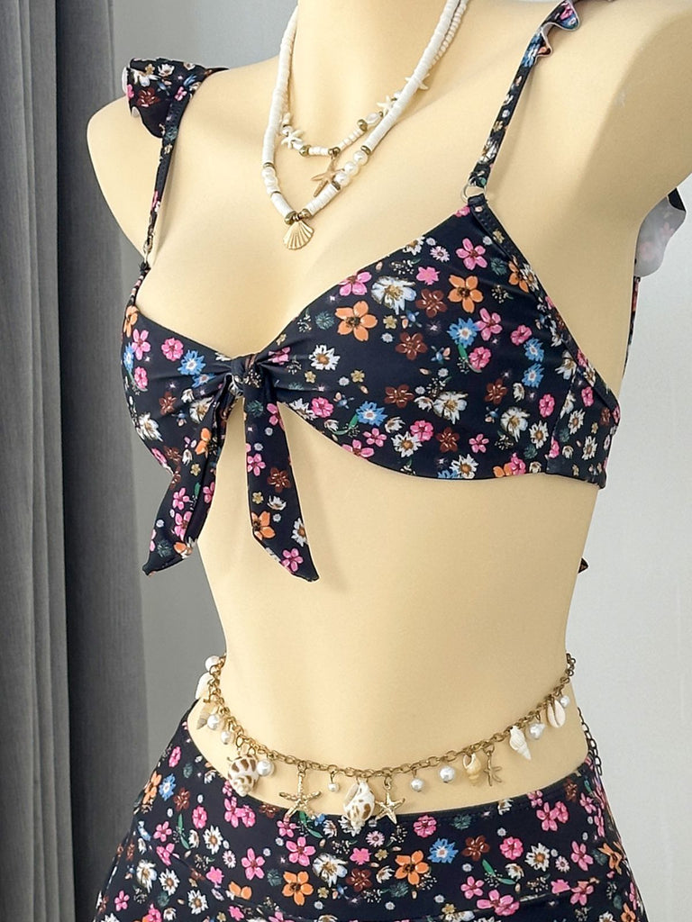 Bikini Set con Spalline a Volant con Bordi in Pizzo a Fiorellini Anni '40 13