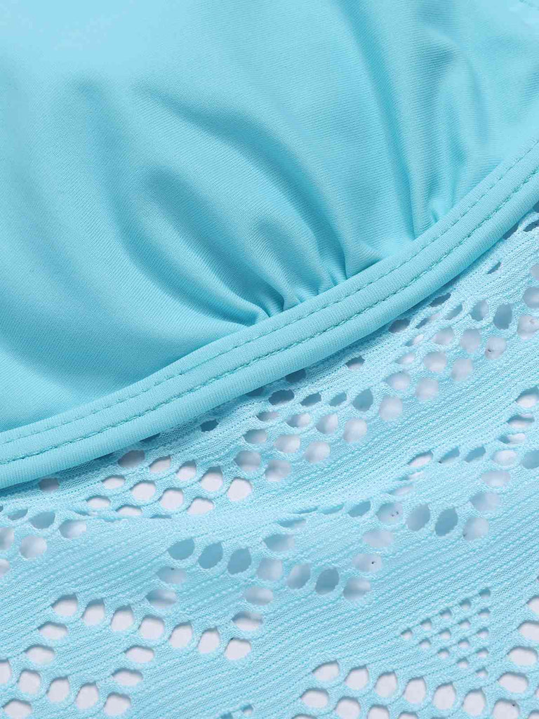 Costumi con scollo all'americana in pizzo azzurro anni '30