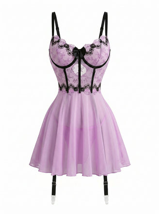Lingerie Lavanda Anni '60 con Pizzo Ricamato e Giarrettiera
