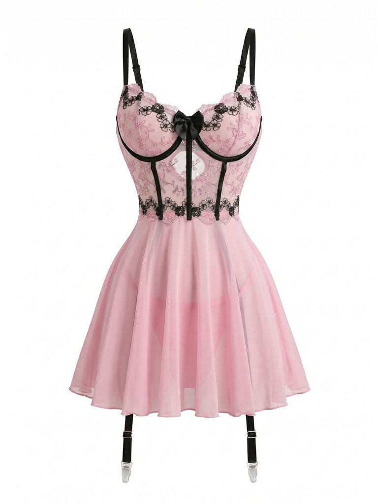 Lingerie Lavanda Anni '60 con Pizzo Ricamato e Giarrettiera
