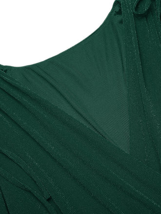 Abito a coda di pesce con lacci e volant anni '60