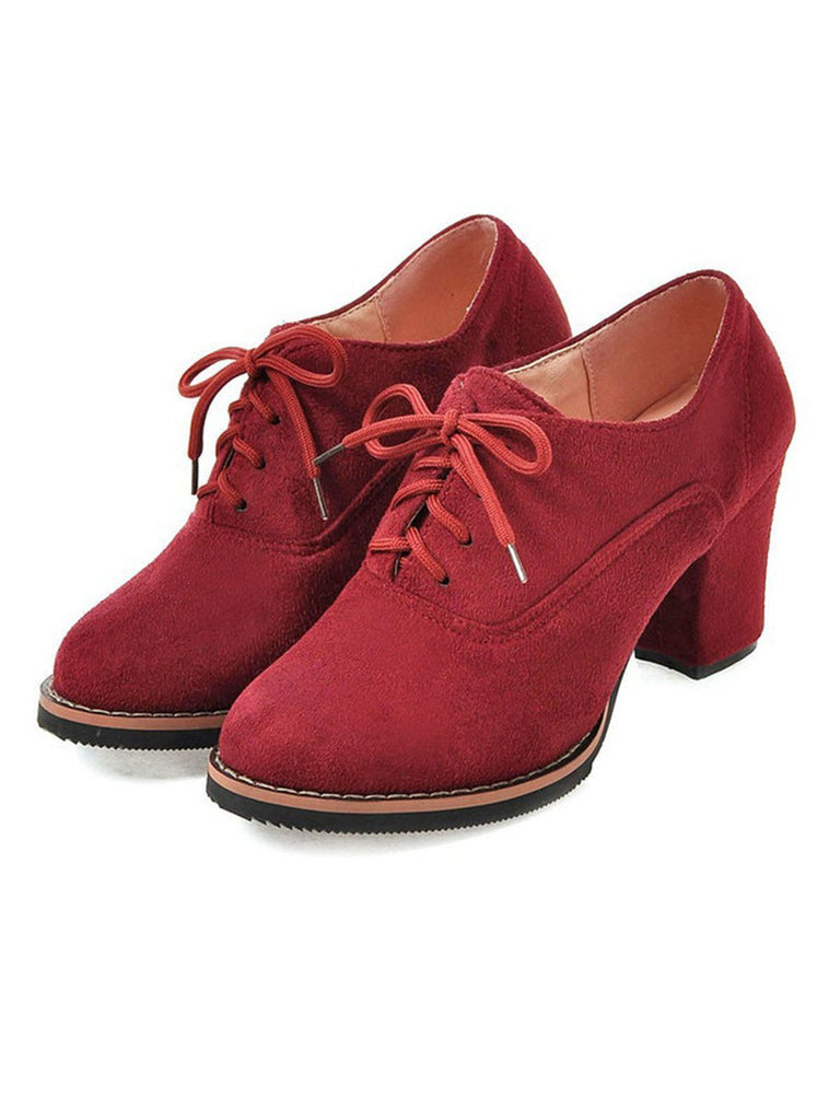 Scarpe retrò con lacci e tacco spesso