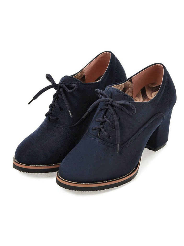 Scarpe retrò con lacci e tacco spesso