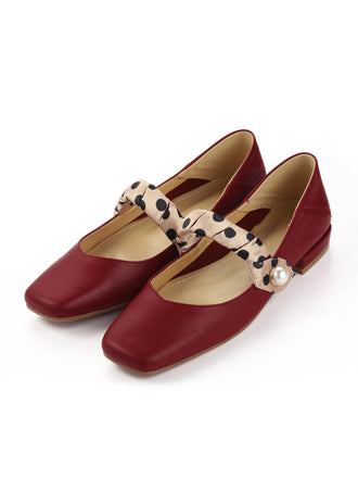 Scarpe in pelle con cinturino a pois retrò