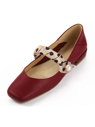 Scarpe in pelle con cinturino a pois retrò