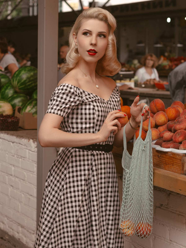 Abito nero a quadri scozzesi anni '50