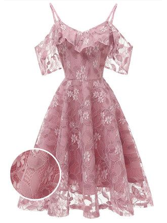 Vestito con volant sulle spalle scoperte in pizzo anni '50