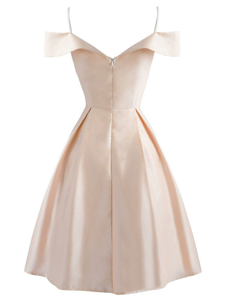 Abito con fiocco in raso con spalle scoperte anni '50