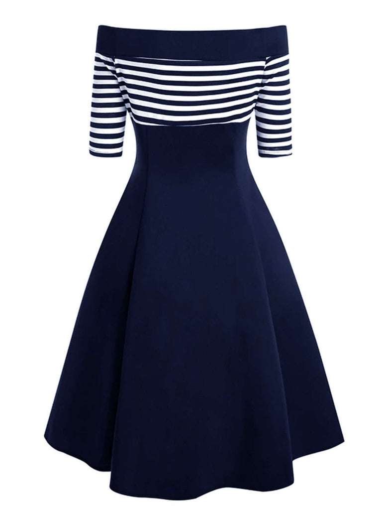 Abito blu scuro con spalle scoperte degli anni '50