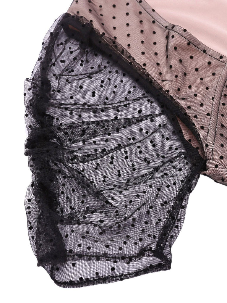 Abito a tubino in rete a pois rosa anni '60