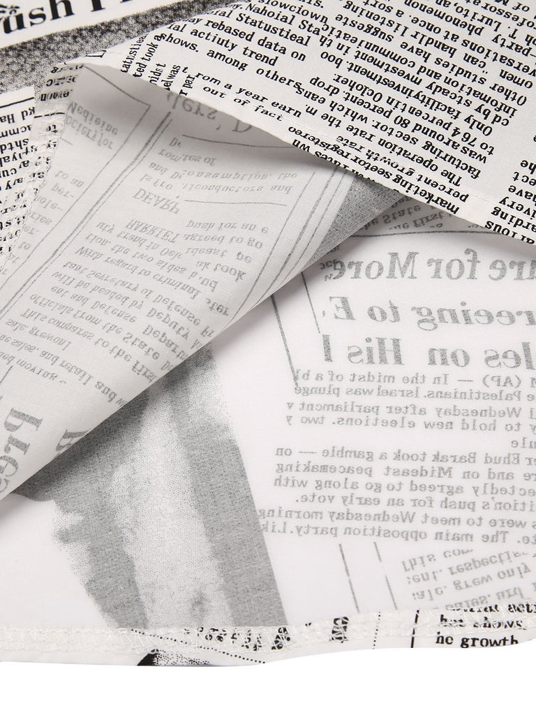 Abito a mantella da pipistrello stampa giornale bianco anni '50