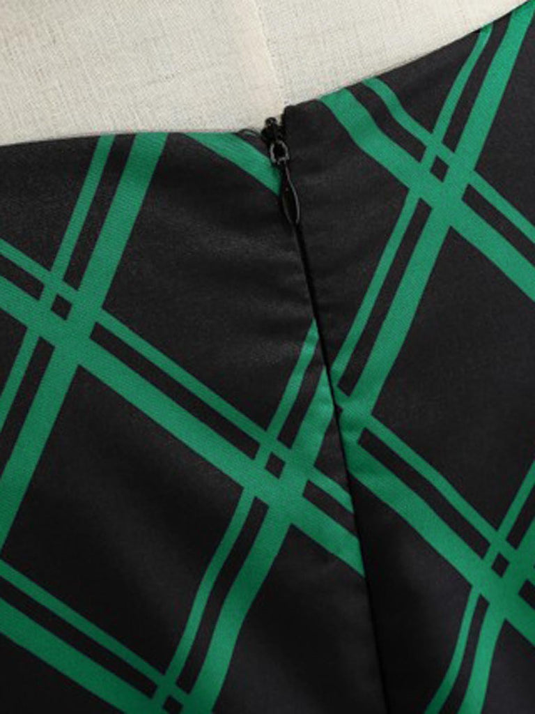 Abito verde scampanato scozzese anni '50 con cintura